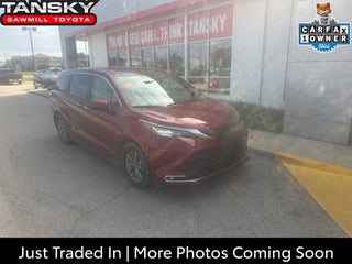 2021 Toyota Sienna XLE 7 Passenger