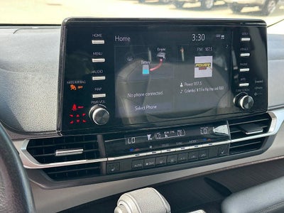 2024 Toyota Sienna XLE 8 Passenger