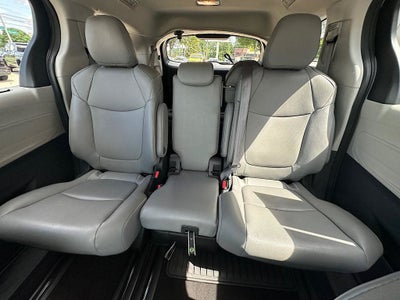 2024 Toyota Sienna XLE 8 Passenger