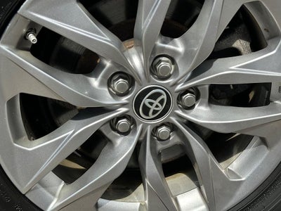 2024 Toyota Sienna XLE 8 Passenger