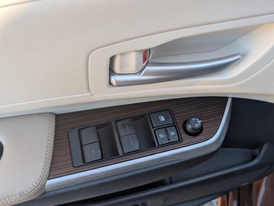 2021 Toyota Sienna XLE 8 Passenger