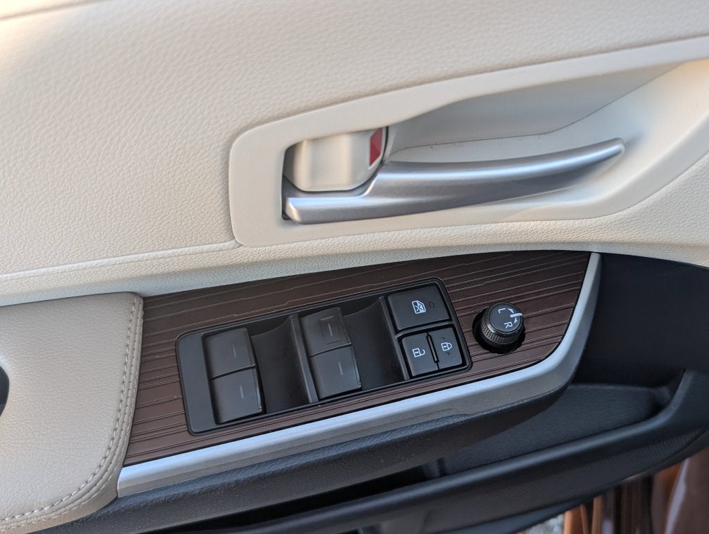 2021 Toyota Sienna XLE 8 Passenger