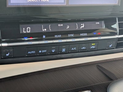 2021 Toyota Sienna XLE 8 Passenger