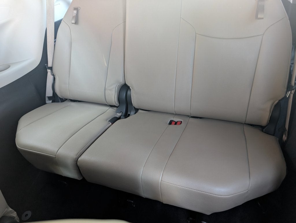 2021 Toyota Sienna XLE 8 Passenger