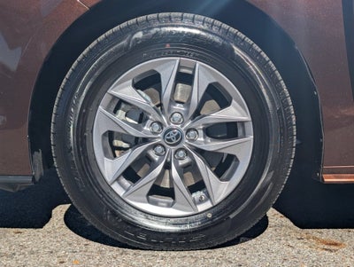 2021 Toyota Sienna XLE 8 Passenger