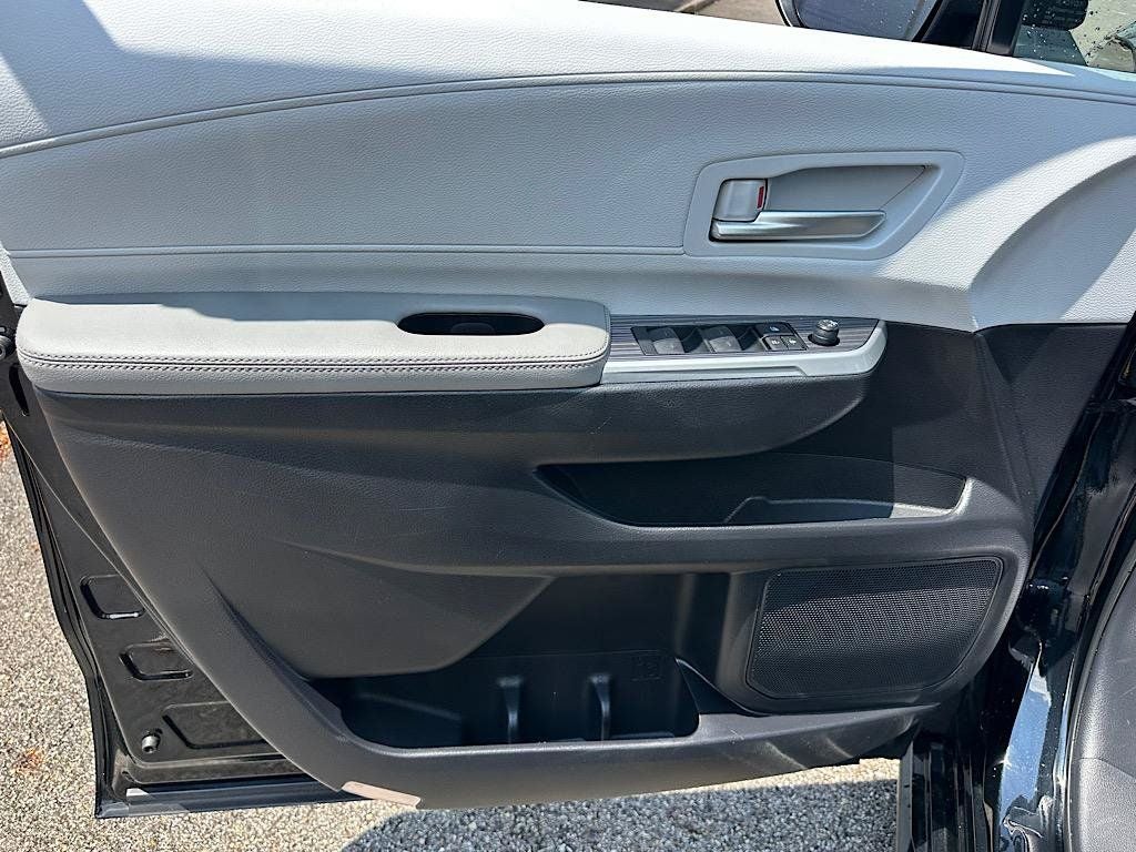 2025 Toyota Sienna XLE 7 Passenger