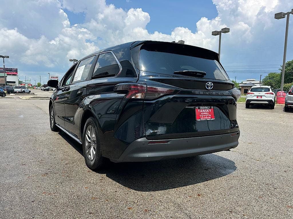 2025 Toyota Sienna XLE 7 Passenger