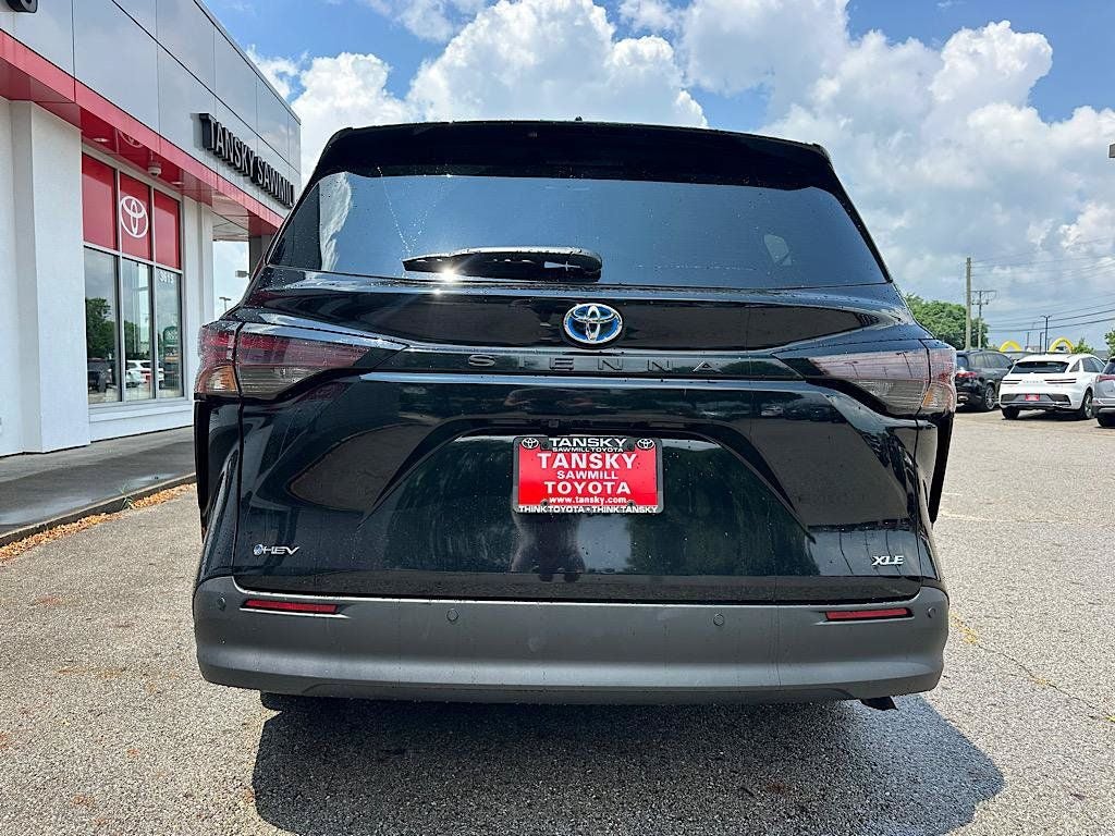 2025 Toyota Sienna XLE 7 Passenger