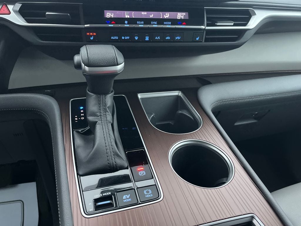 2023 Toyota Sienna XLE 7 Passenger