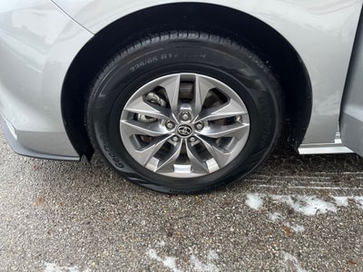 2023 Toyota Sienna XLE 7 Passenger