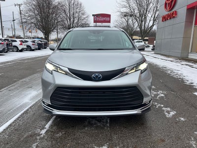 2023 Toyota Sienna XLE 7 Passenger