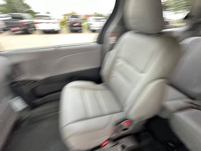 2017 Toyota Sienna XLE 8 Passenger