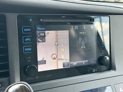 2017 Toyota Sienna XLE 8 Passenger
