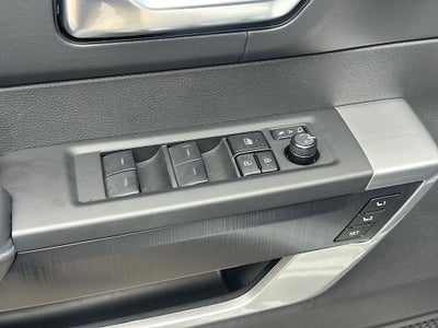2025 Toyota Tundra Hybrid Platinum