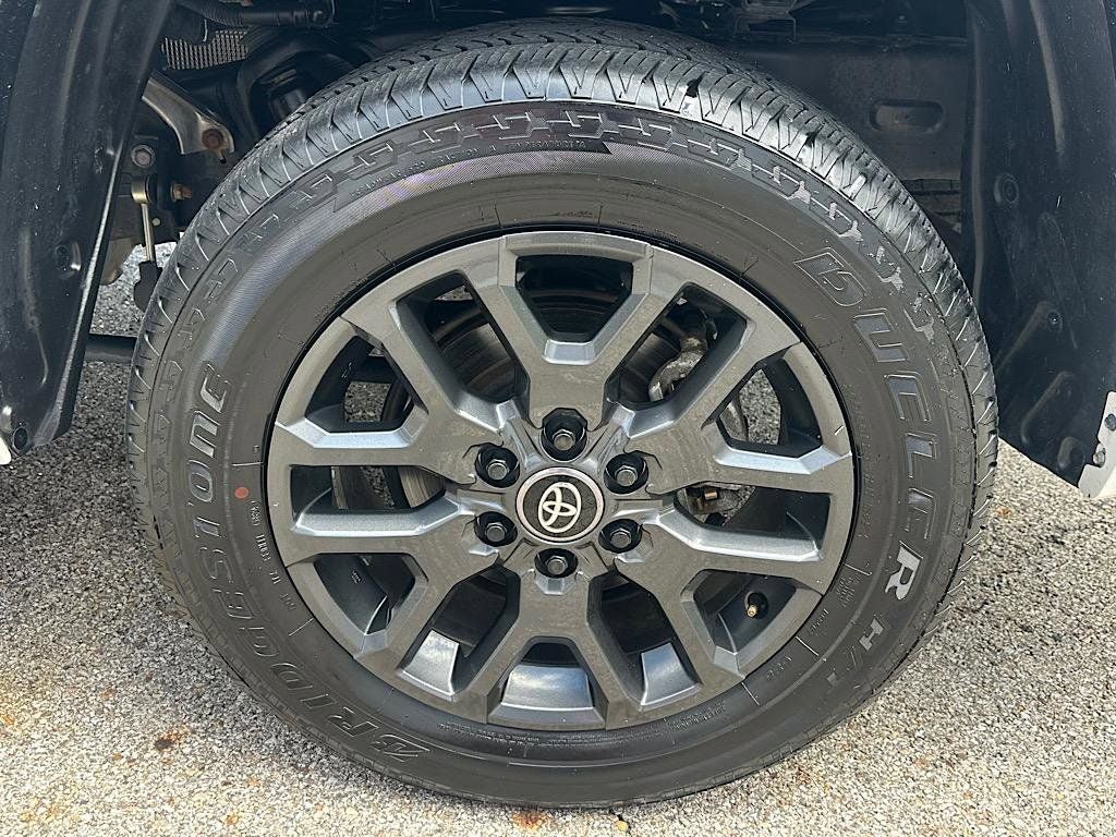 2025 Toyota Tundra Hybrid Platinum