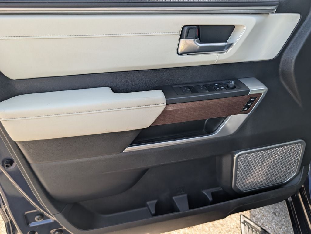 2023 Toyota Tundra Hybrid Capstone
