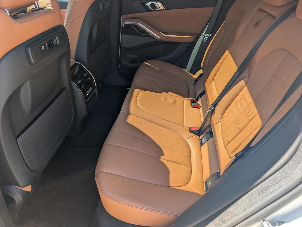 2021 BMW X6 xDrive40i