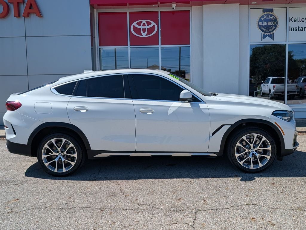 2021 BMW X6 xDrive40i