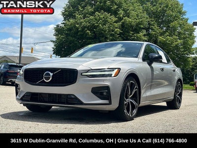 2024 Volvo S60 B5 Core Dark Theme