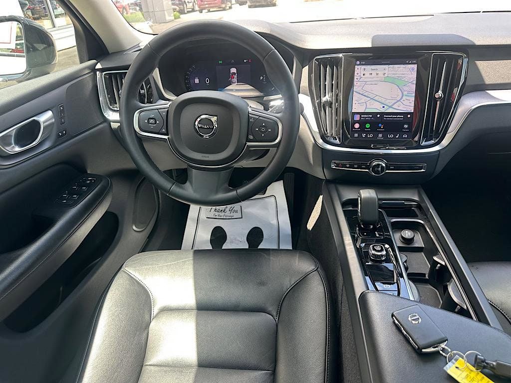 2024 Volvo S60 B5 Core Dark Theme