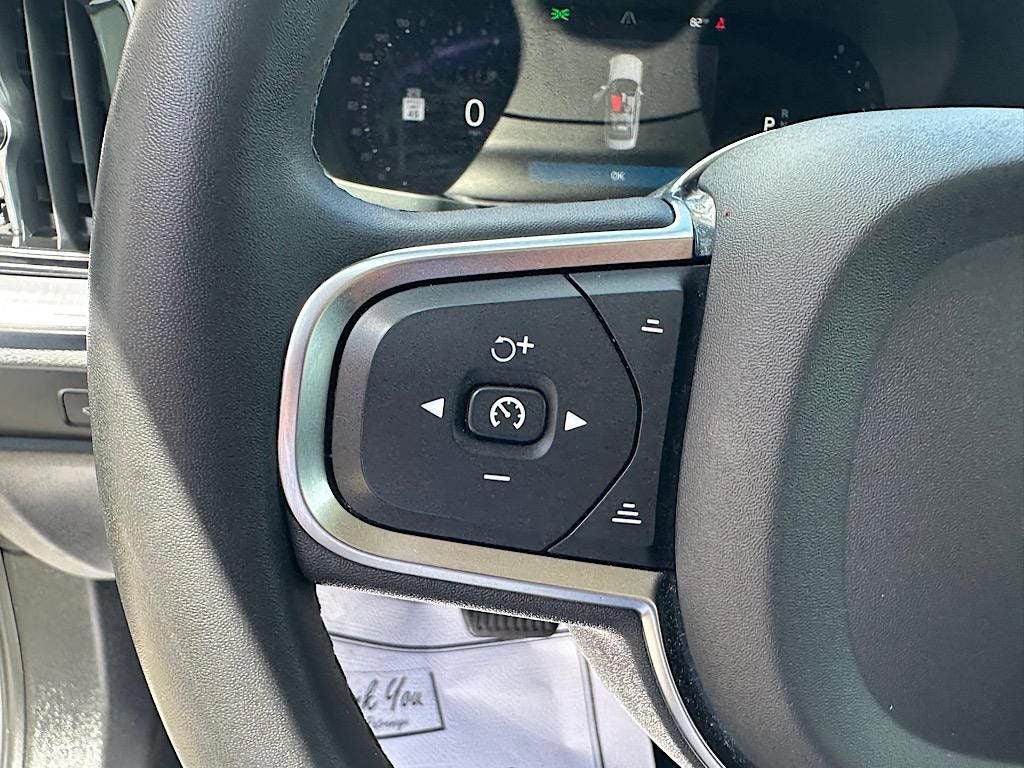 2024 Volvo S60 B5 Core Dark Theme