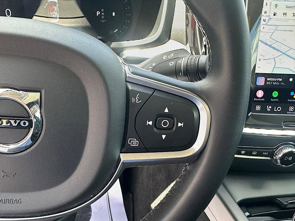 2024 Volvo S60 B5 Core Dark Theme