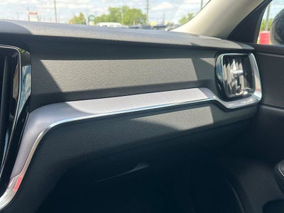 2024 Volvo S60 B5 Core Dark Theme