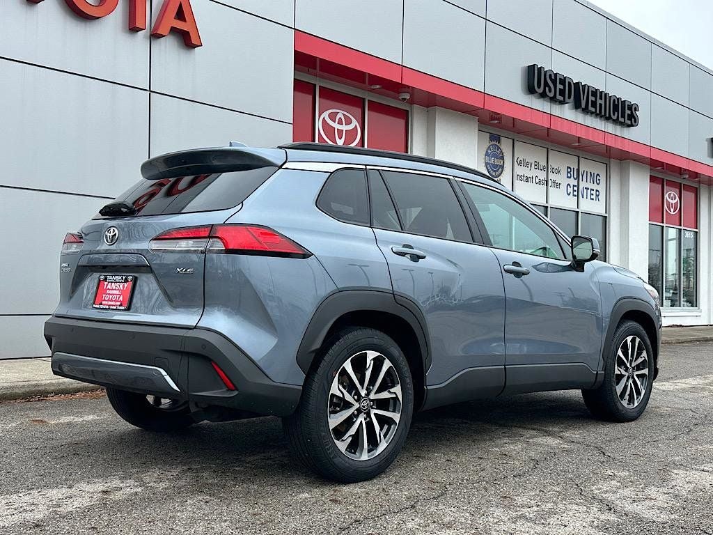 2023 Toyota Corolla Cross XLE