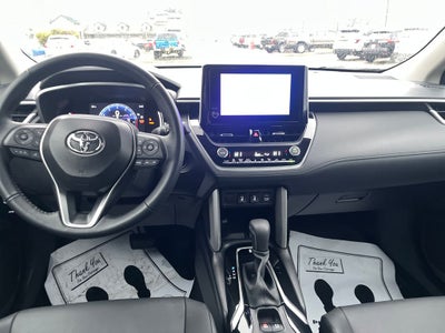 2025 Toyota Corolla Cross XLE