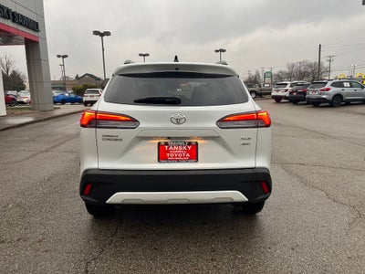 2025 Toyota Corolla Cross XLE
