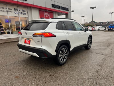 2025 Toyota Corolla Cross XLE