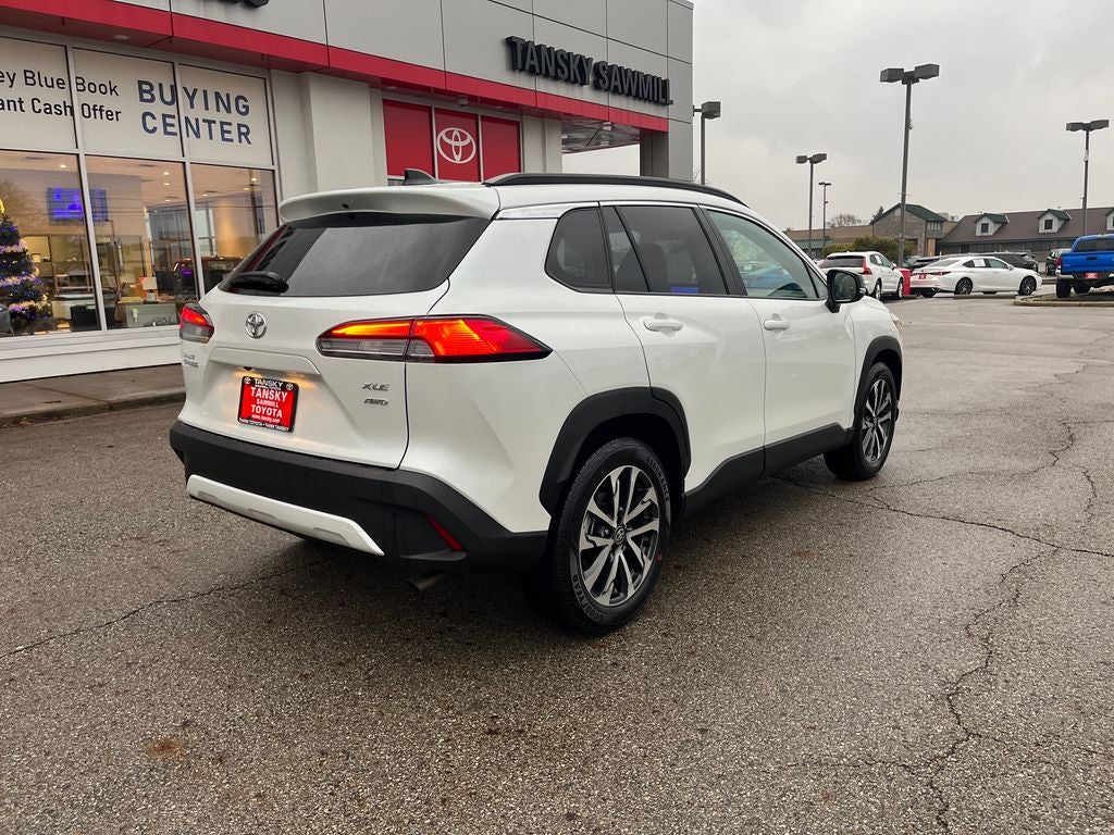 2025 Toyota Corolla Cross XLE