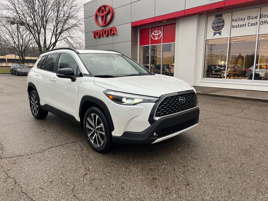 2025 Toyota Corolla Cross XLE