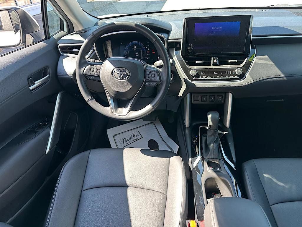 2023 Toyota Corolla Cross XLE