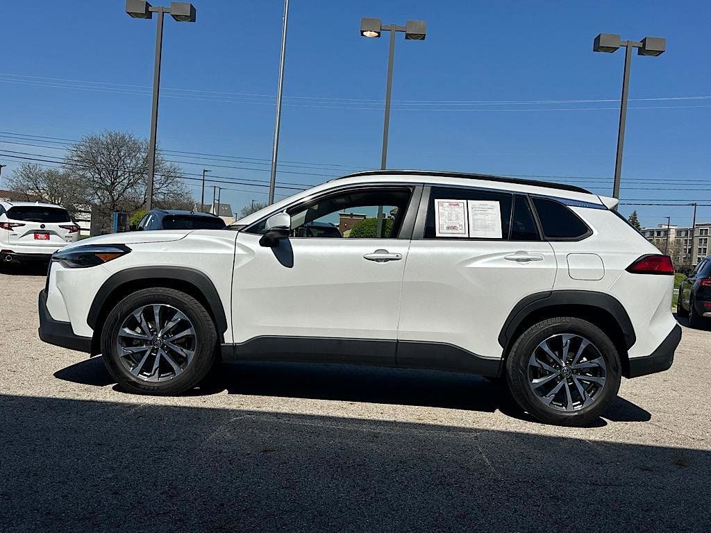 2023 Toyota Corolla Cross XLE