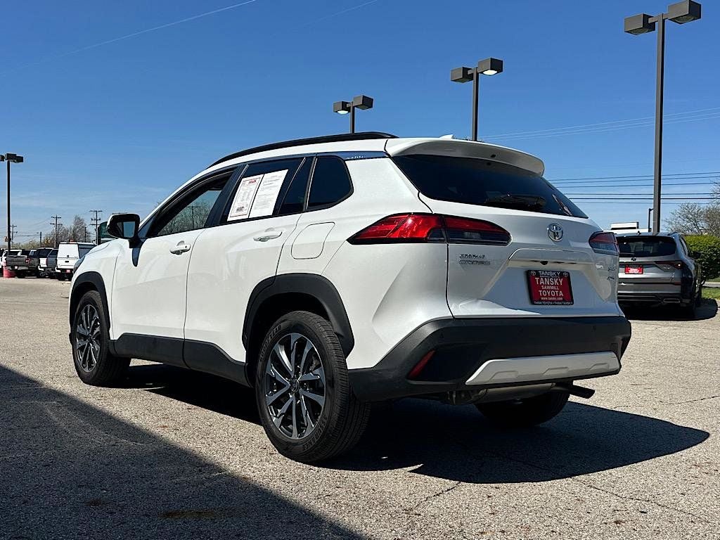 2023 Toyota Corolla Cross XLE