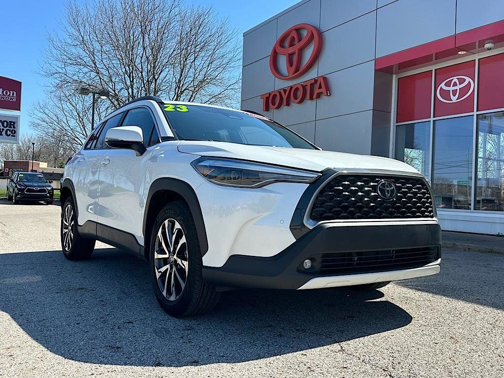 2023 Toyota Corolla Cross XLE