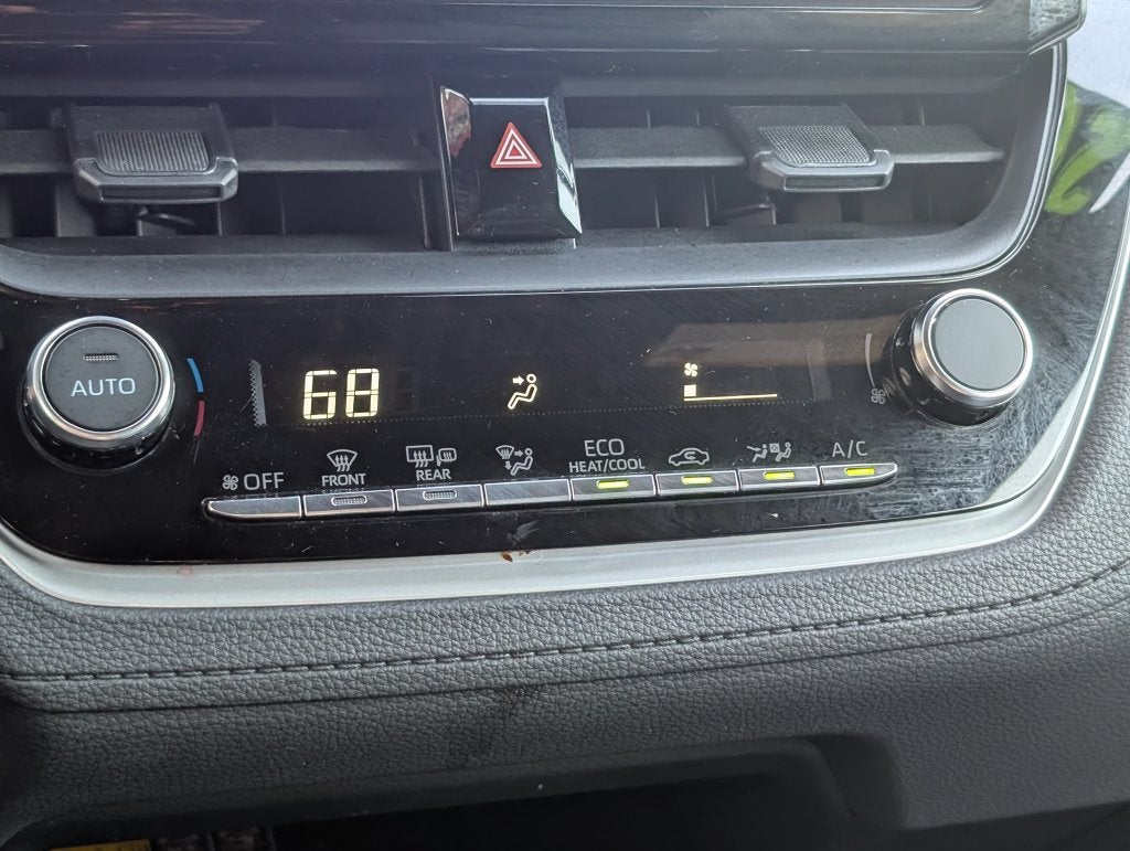 2026 Toyota Corolla Cross Hybrid SE