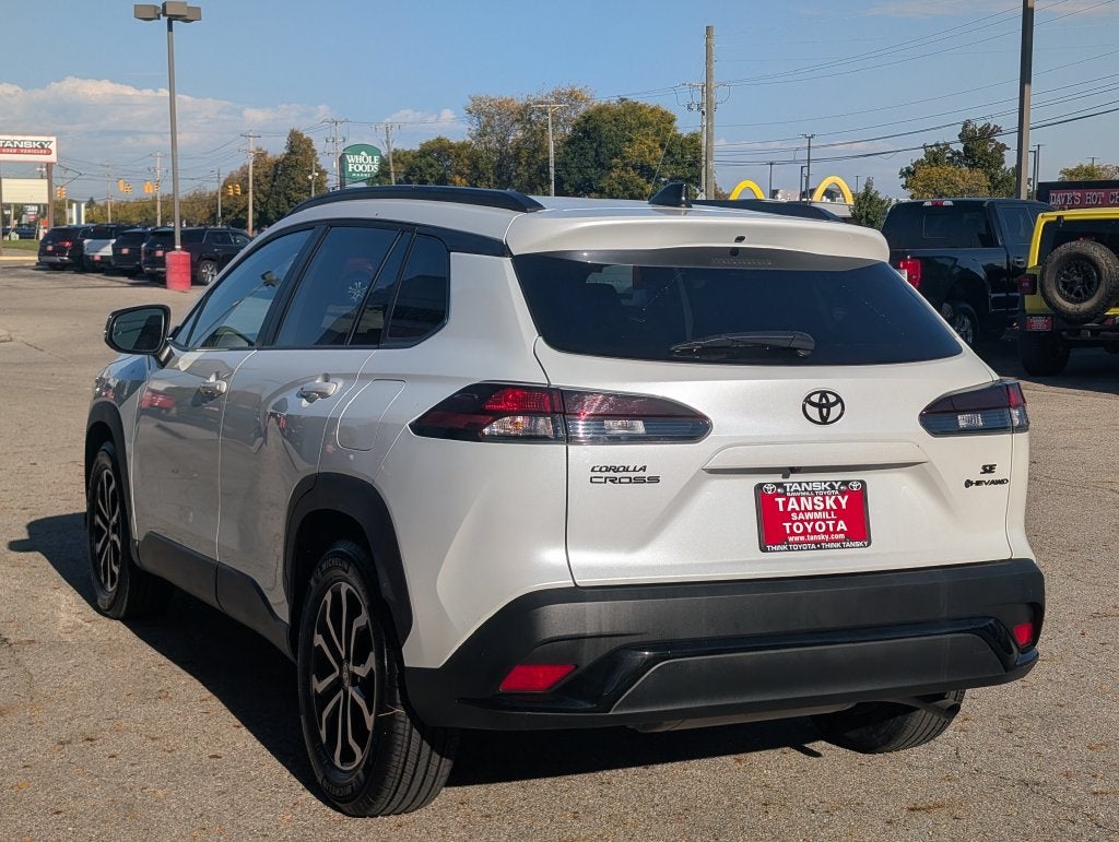 2026 Toyota Corolla Cross Hybrid SE