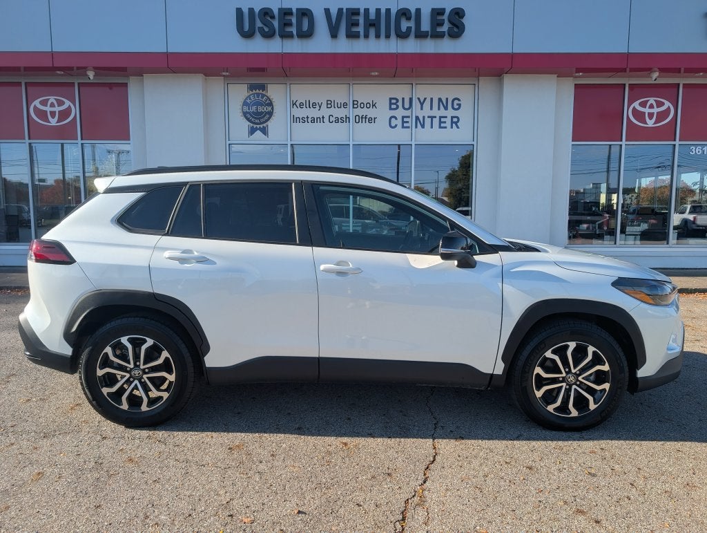 2026 Toyota Corolla Cross Hybrid SE