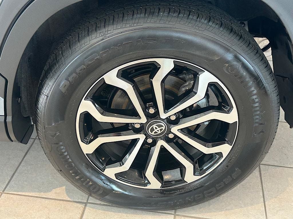 2024 Toyota Corolla Cross Hybrid SE