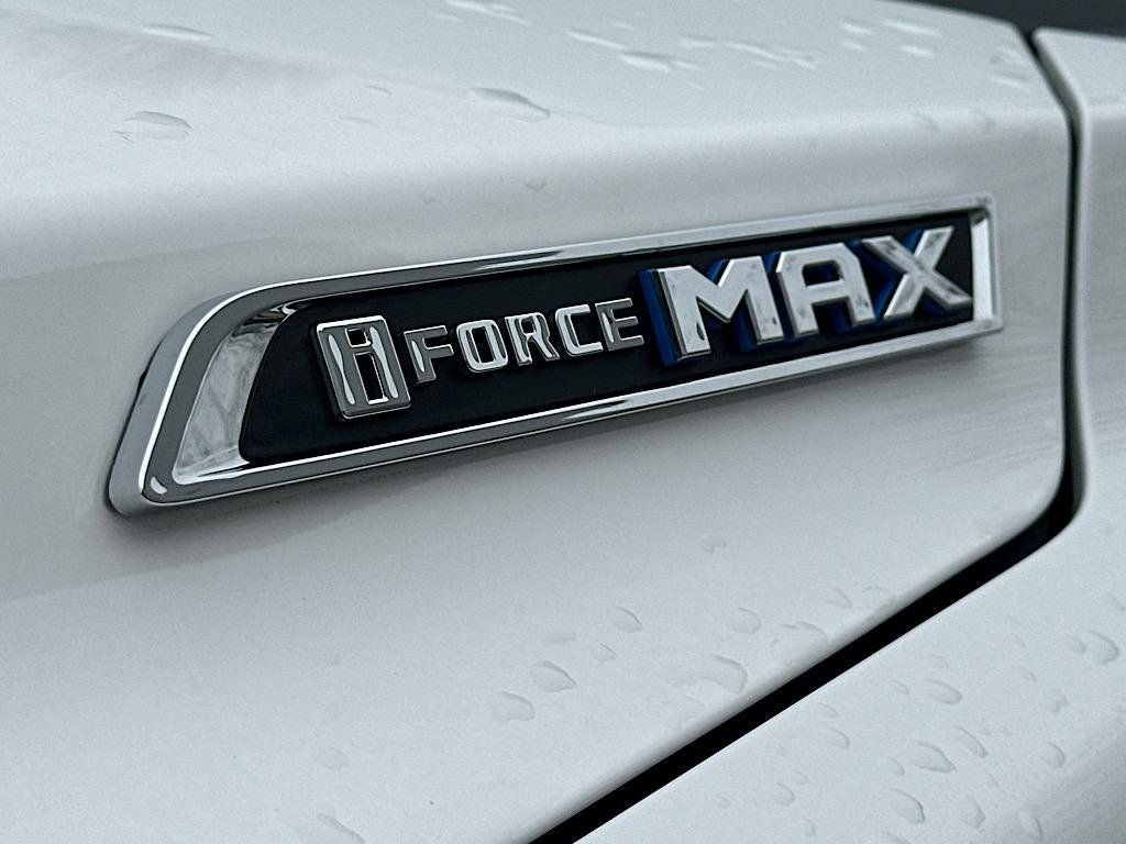 2025 Toyota Sequoia SR5