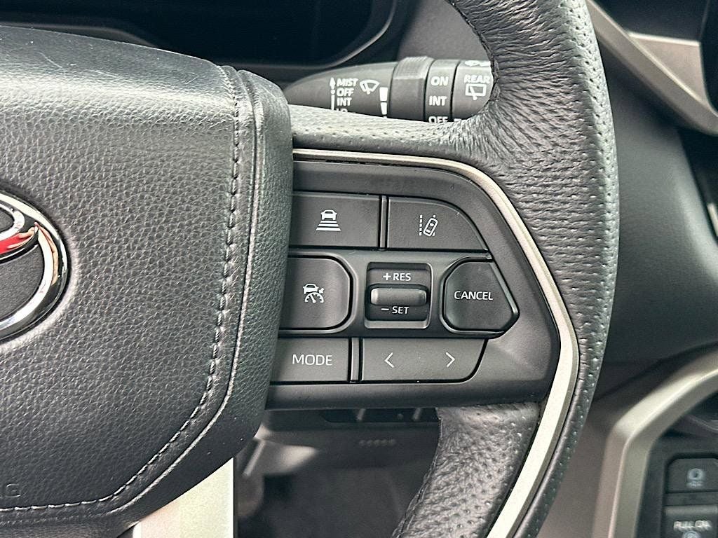 2025 Toyota Sequoia SR5