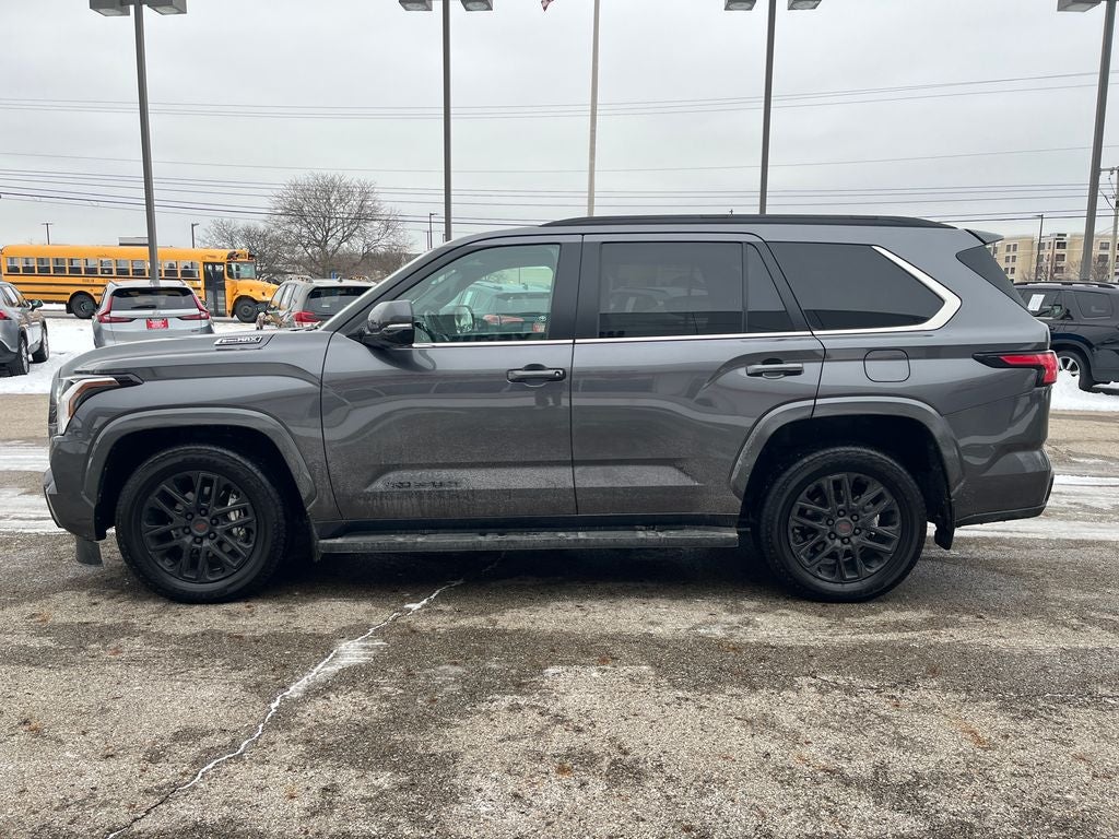 2025 Toyota Sequoia SR5