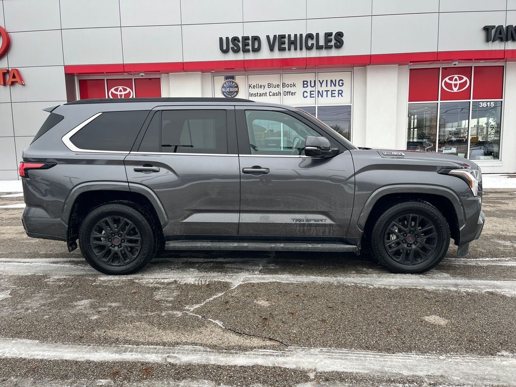 2025 Toyota Sequoia SR5