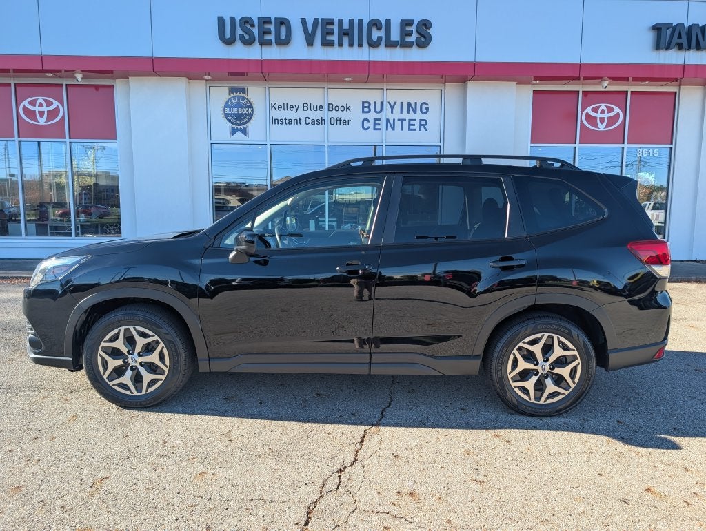 2024 Subaru Forester Premium