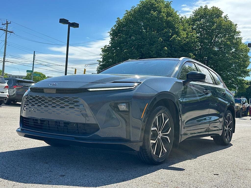 2025 Toyota Crown Signia XLE