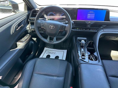 2025 Toyota Crown Signia XLE