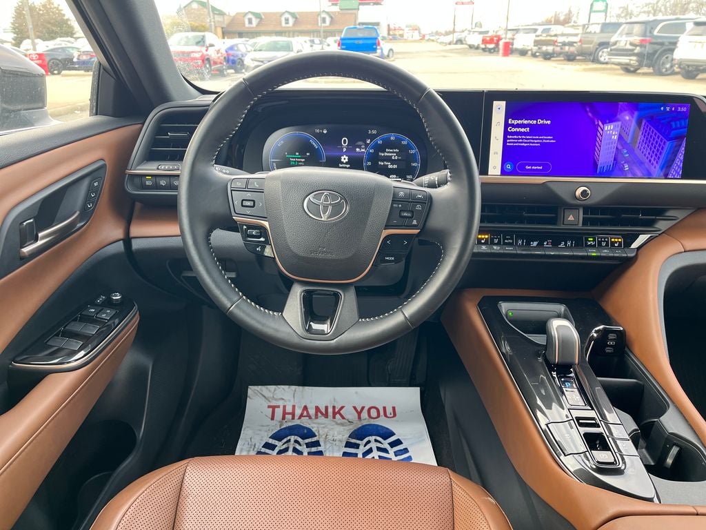 2025 Toyota Crown Signia XLE