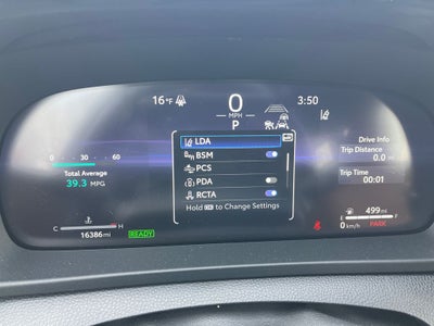 2025 Toyota Crown Signia XLE